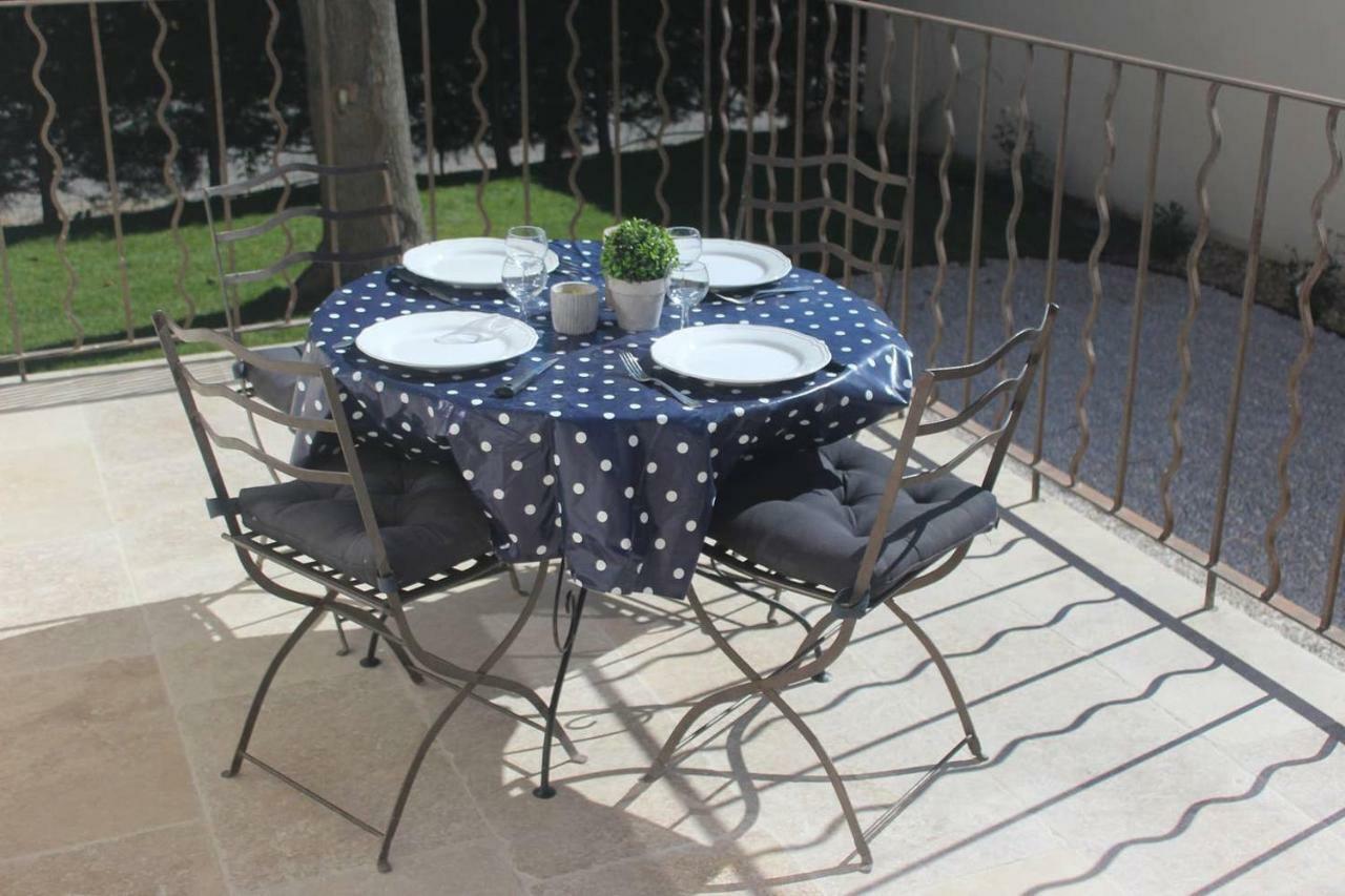 La maison de Manon, 4-5personnes, 75m2, centre village, jardin et wifi Maussane-les-Alpilles Extérieur photo